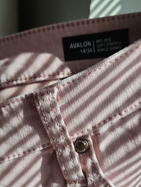 Avalon Pink Mid-Rise Ankle Skinny Jeans